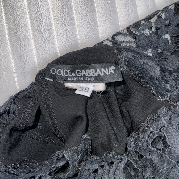 Dolce & Gabbana Sleeveless Blouse w/ Lace Inset - Picture 9 of 10